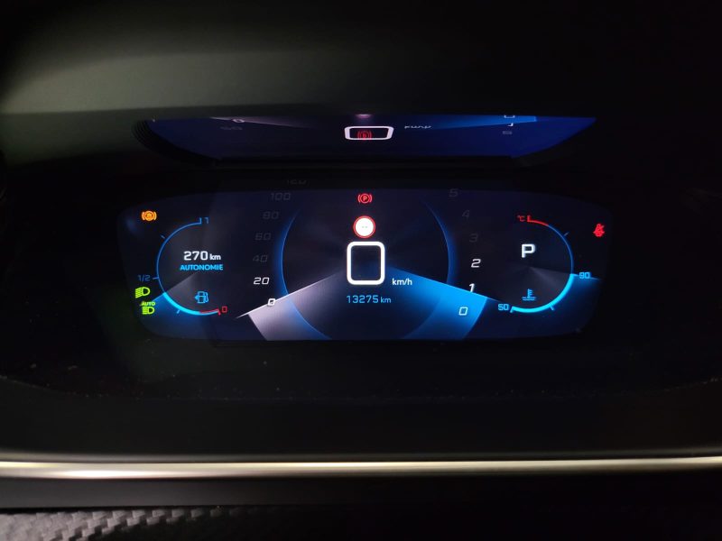 PEUGEOT 208 1.2 100cv GT LINE / SUIVI PEUGEOT / 1ERE MAIN / CARPLAY / CAMERA DE RECUL / VIRTUAL COCK