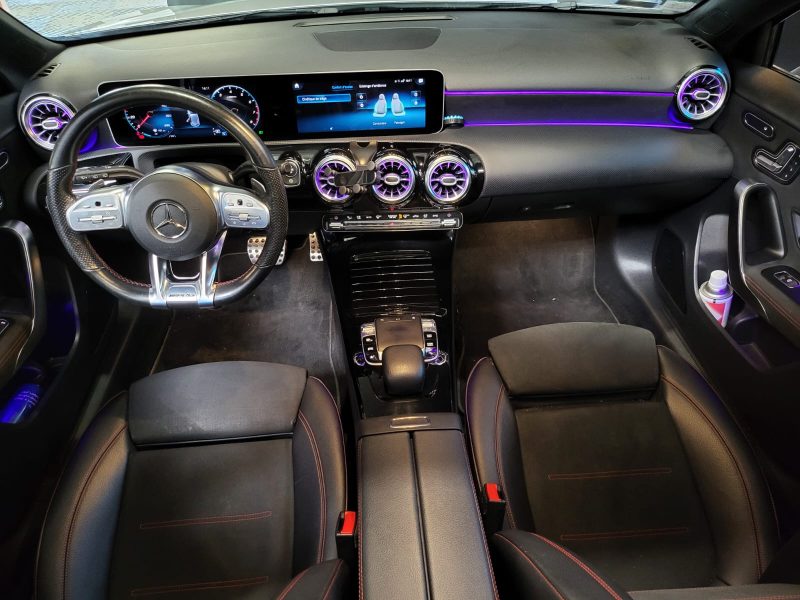MERCEDES CLASSE A 200 163CV AMG LINE / TOIT OUVRANT / CARPLAY / ANDROID / ECLAIRAGE D'AMBIANCE