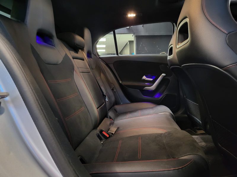 MERCEDES CLASSE A 200 163CV AMG LINE / TOIT OUVRANT / CARPLAY / ANDROID / ECLAIRAGE D'AMBIANCE