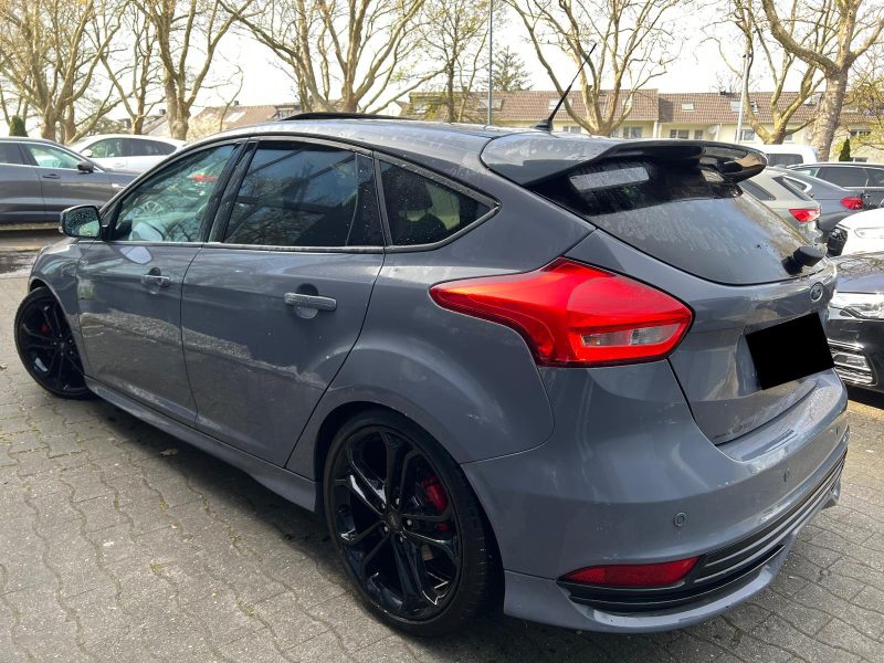 Ford Focus 2017 2.0 250 ST 5P*TOIT.O*CUIR*GPS*