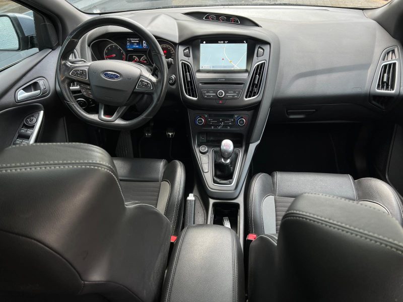 Ford Focus 2017 2.0 250 ST 5P*TOIT.O*CUIR*GPS*