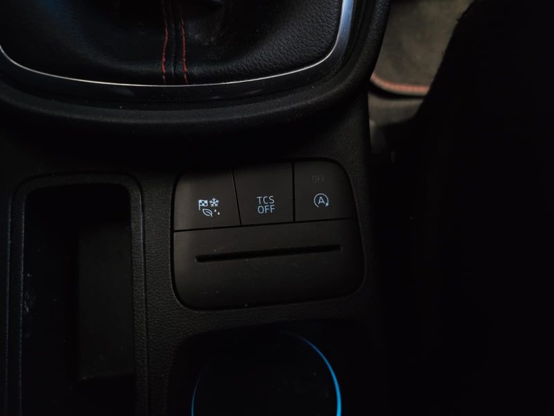 FORD PUMA 1.0 i Ecoboost Flexifuel 125cv ST LINE / SUIVI FORD / 1ERE MAIN / CARPLAY / B&O / VIRTUAL 