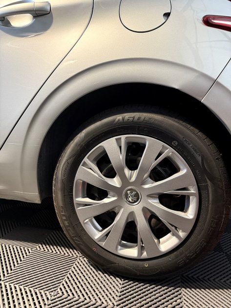 PEUGEOT 208 Allure 1.6 BlueHDi 100 cv