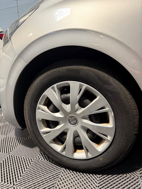 PEUGEOT 208 Allure 1.6 BlueHDi 100 cv