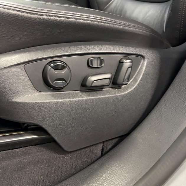 VOLKSWAGEN TOUAREG 3.0 V6 TDI 262 CV R-LINE Garantie 12 MOIS