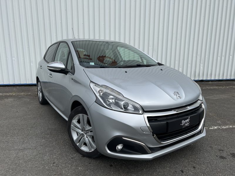 PEUGEOT 208 2017