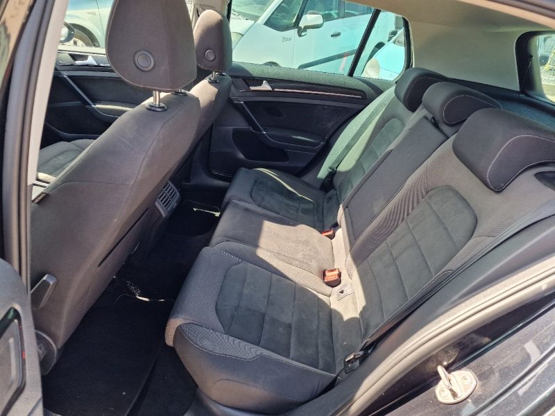 VOLKSWAGEN GOLF R 2019