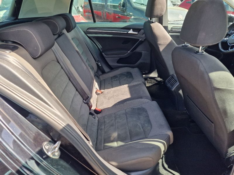 VOLKSWAGEN GOLF R 2019