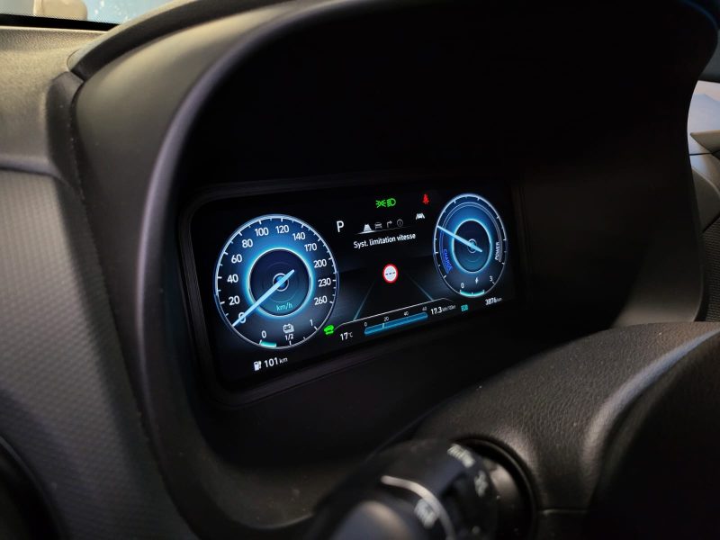 HYUNDAI KONA ELECTRIC FL 64KWH EXECUTIVE / POMPE A CHALEUR / PREMIERE MAIN / FAIBLE KILOMETRAGE / SU