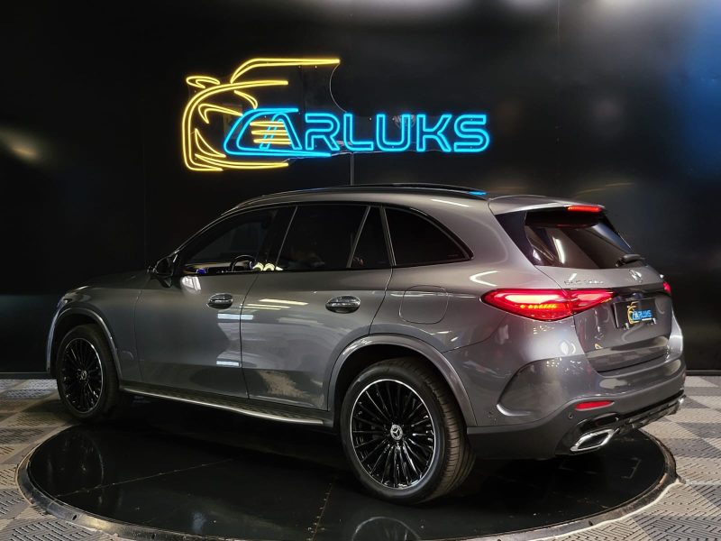 MERCEDES CLASSE GLC 300 E 4MATIC AMG LINE / TOIT OUVRANT / SIEGES ELECTRIQUES A MEMOIRE / DIGITAL LI