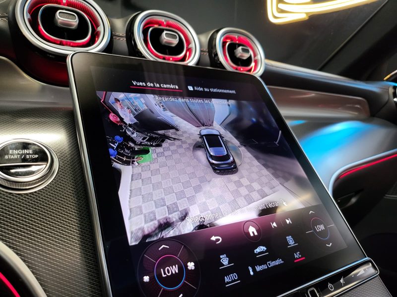 MERCEDES CLASSE GLC 300 E 4MATIC AMG LINE / TOIT OUVRANT / SIEGES ELECTRIQUES A MEMOIRE / DIGITAL LI