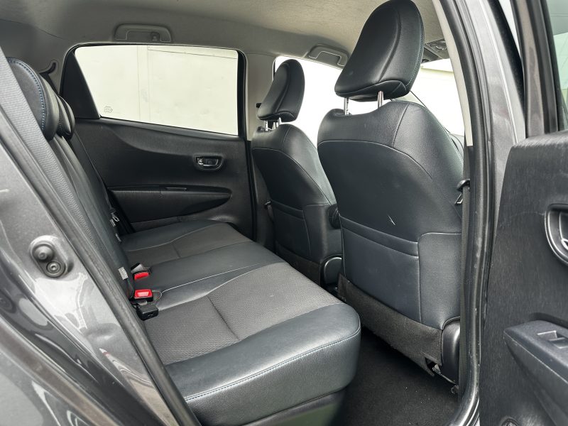 TOYOTA YARIS HYBRID 2013