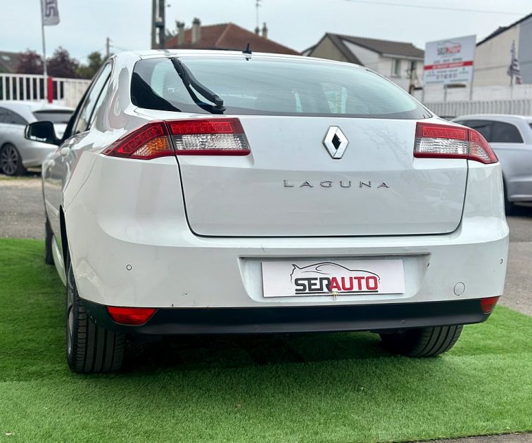 RENAULT LAGUNA 2014