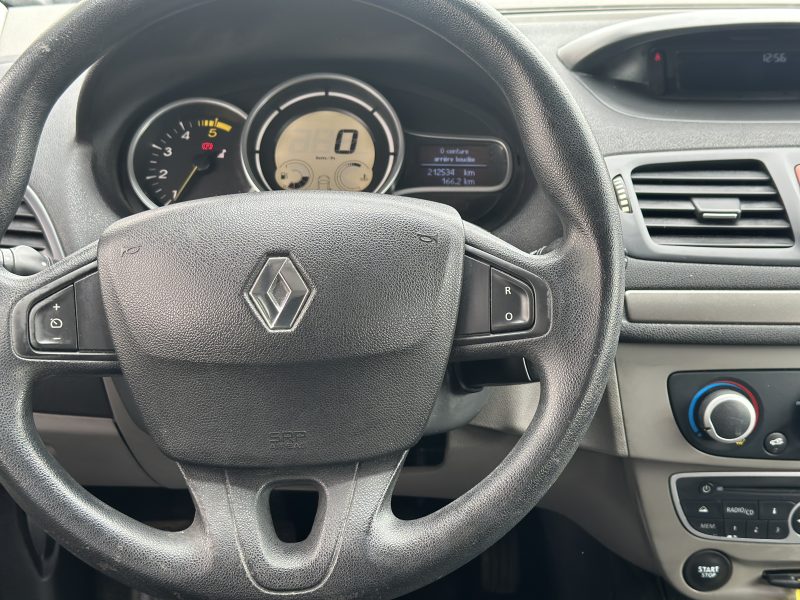 RENAULT MEGANE 2010