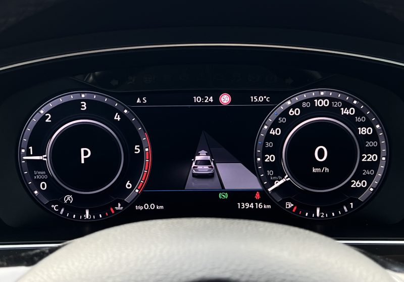 VOLKSWAGEN TIGUAN II CARAT 2.0 TDI 150 Cv 1ERE MAIN / TOIT OUVRANT APPLE & ANDROID - GARANTIE 1 AN