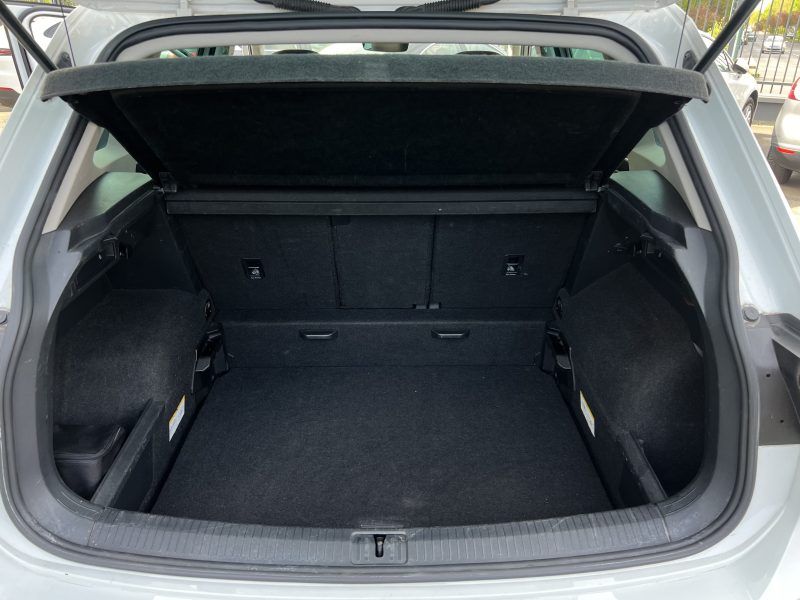 VOLKSWAGEN TIGUAN II CARAT 2.0 TDI 150 Cv 1ERE MAIN / TOIT OUVRANT APPLE & ANDROID - GARANTIE 1 AN