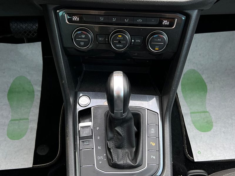 VOLKSWAGEN TIGUAN II CARAT 2.0 TDI 150 Cv 1ERE MAIN / TOIT OUVRANT APPLE & ANDROID - GARANTIE 1 AN