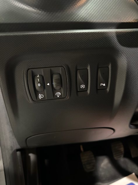 RENAULT CAPTUR 0.9 TCE 90 ENERGY S&S ECO2 INTENS