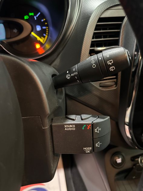 RENAULT CAPTUR 0.9 TCE 90 ENERGY S&S ECO2 INTENS