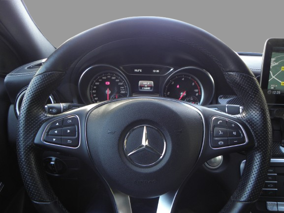 MERCEDES CLASSE GLA 2019