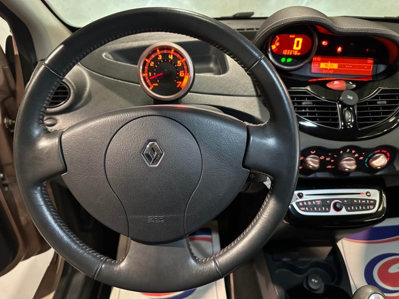 RENAULT TWINGO II 1.2 LEV 16V 75 MISS SIXTY ECO2