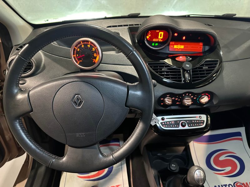 RENAULT TWINGO II 1.2 LEV 16V 75 MISS SIXTY ECO2