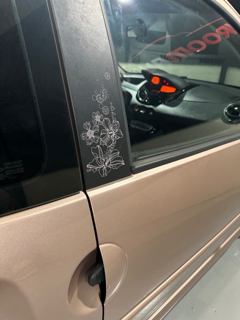 RENAULT TWINGO II 1.2 LEV 16V 75 MISS SIXTY ECO2