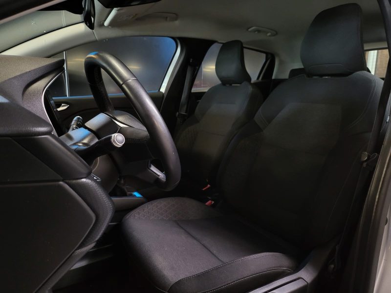 RENAULT CLIO V 1.0 TCe 100cv ZEN / 2EME MAIN / CARPLAY / ENTRETIEN COMPLET / AVERTISSEUR DE LIGNE BL