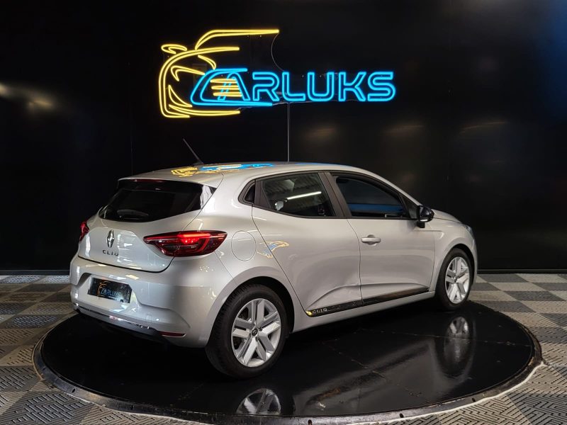 RENAULT CLIO V 1.0 TCe 100cv ZEN / 2EME MAIN / CARPLAY / ENTRETIEN COMPLET / AVERTISSEUR DE LIGNE BL