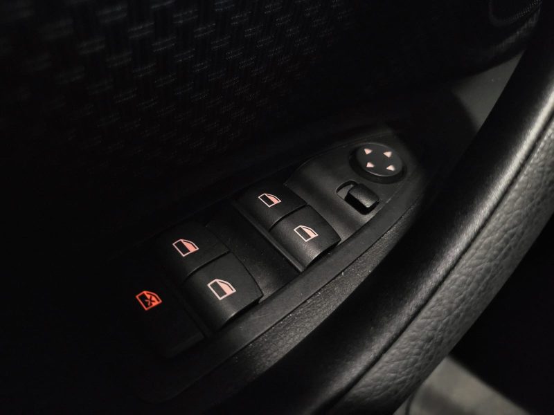 BMW X1 18i sDrive 140cv LOUNGE 