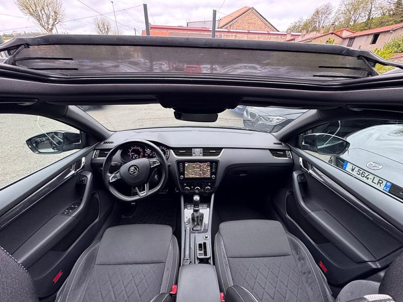 SKODA OCTAVIA 2.0 TSI 230 RS Combi*PANO*CAMERA*GPS*LED*