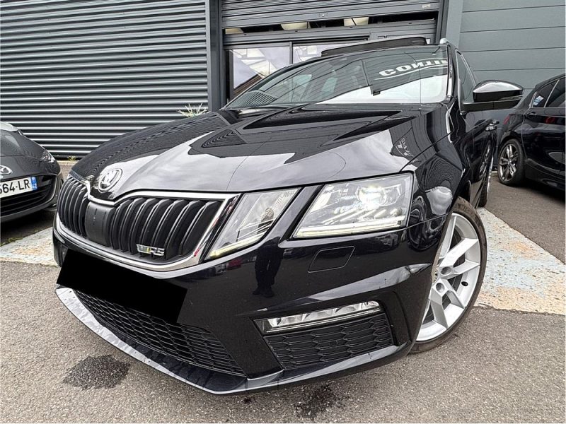 SKODA OCTAVIA 2.0 TSI 230 RS Combi*PANO*CAMERA*GPS*LED*