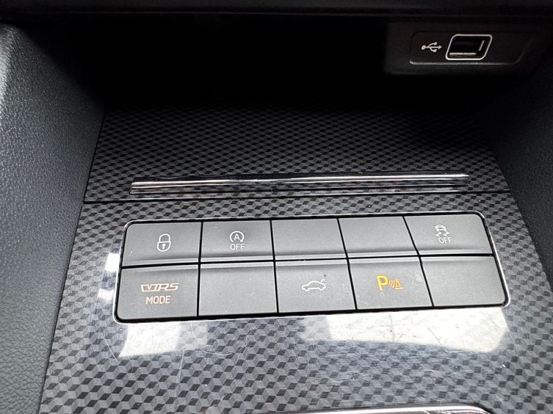 SKODA OCTAVIA 2.0 TSI 230 RS Combi*PANO*CAMERA*GPS*LED*