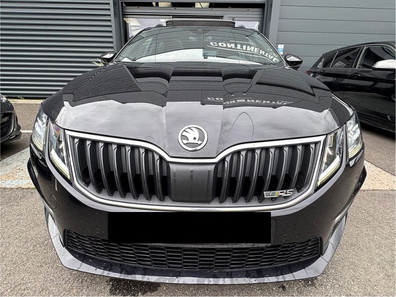 SKODA OCTAVIA 2.0 TSI 230 RS Combi*PANO*CAMERA*GPS*LED*