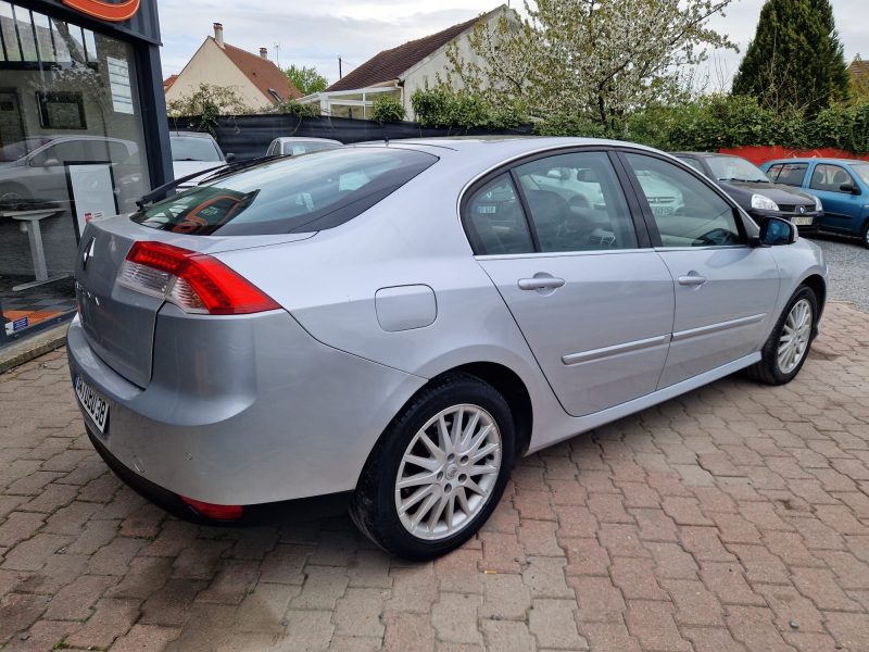 RENAULT LAGUNA III 2.0 dCi 150cv PRIVILÈGE_Toit Pano_Semi Cuir / Revisee&Garantie