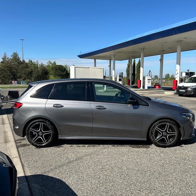 MERCEDES CLASSE B 200 D 150 cv AMG LINE 1 ère Main GARANTIE 12 MOIS