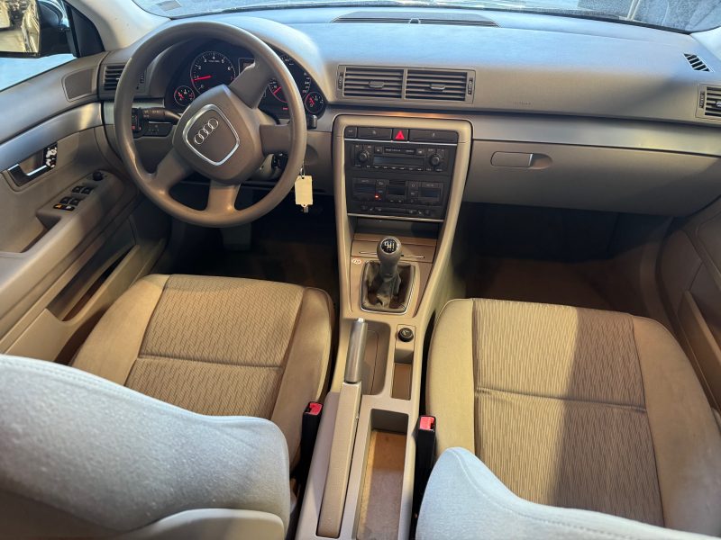 AUDI A4 AVANT 2.0 TFSI 200 Super état 