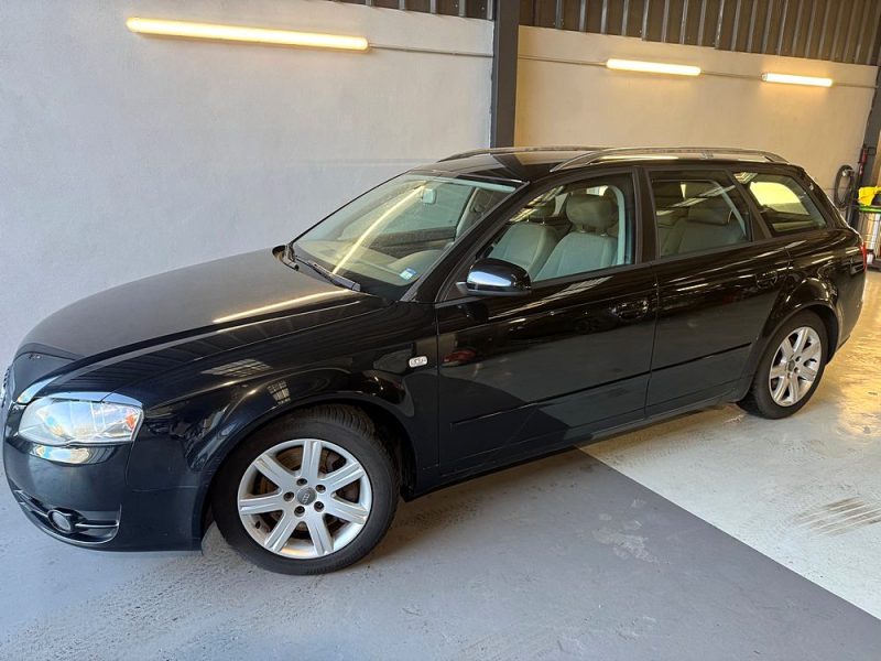 AUDI A4 AVANT 2.0 TFSI 200 Super état 