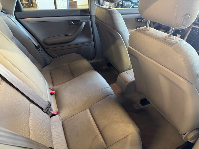 AUDI A4 AVANT 2.0 TFSI 200 Super état 