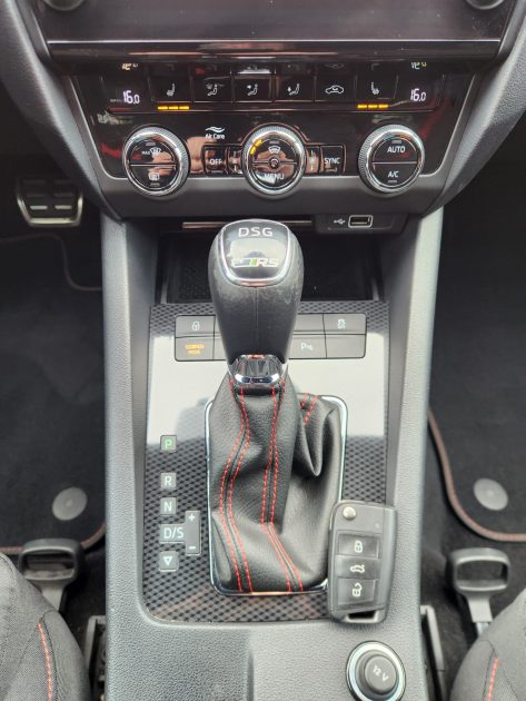 SKODA OCTAVIA 2018 COMBI 2.0 TSI 230 RS*STEEL-Gris*LED*GPS*ACC