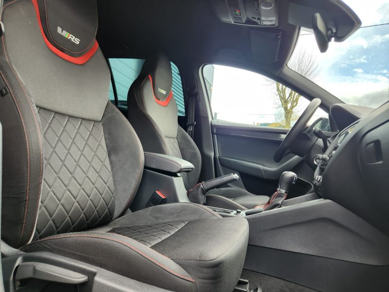 SKODA OCTAVIA 2018 COMBI 2.0 TSI 230 RS*STEEL-Gris*LED*GPS*ACC