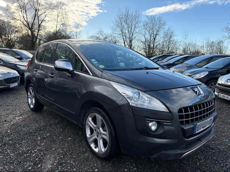 PEUGEOT 3008 2011