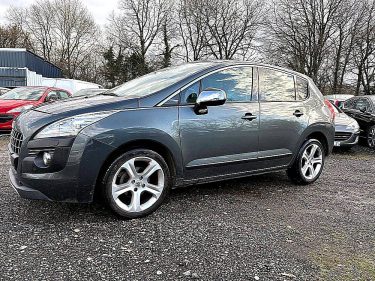 PEUGEOT 3008 2011