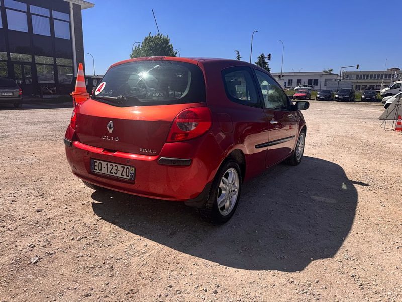 RENAULT CLIO 2006