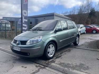 RENAULT MEGANE SCENIC 2.0i 150CV