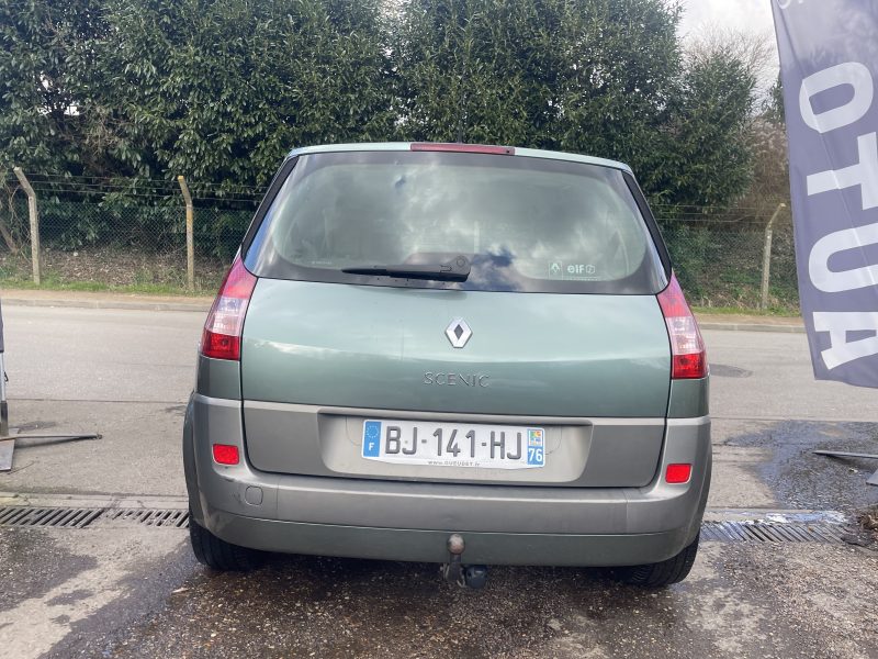 RENAULT MEGANE SCENIC 2.0i 150CV