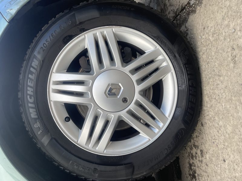 RENAULT MEGANE SCENIC 2.0i 150CV