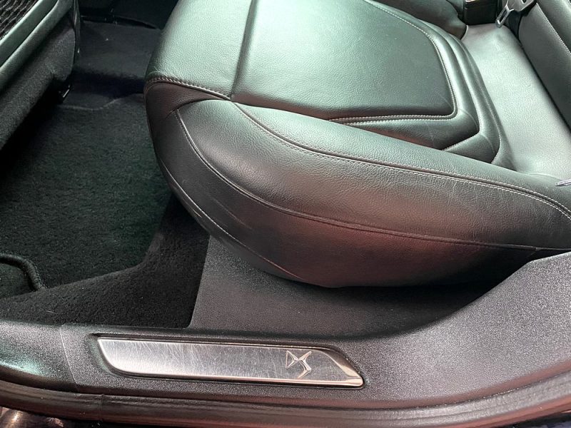 DS5 2.0 BLUE HDI 180Cv Sport Chic Boîte automatique Jantes alliage Ct Ok 2027