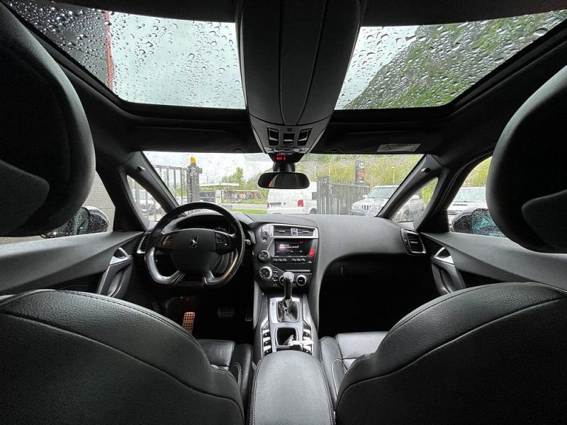 DS5 2.0 BLUE HDI 180Cv Sport Chic Boîte automatique Jantes alliage Ct Ok 2027