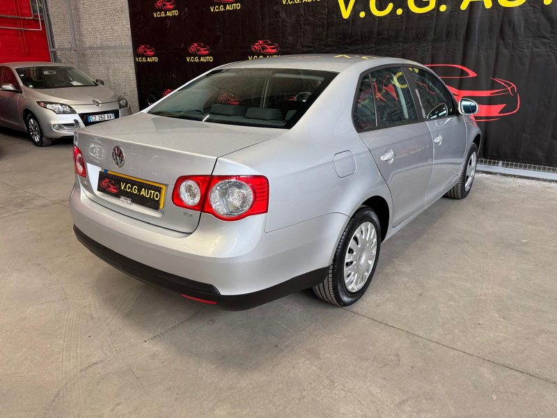 VOLKSWAGEN JETTA 1.9 TDI 105 Trendline 